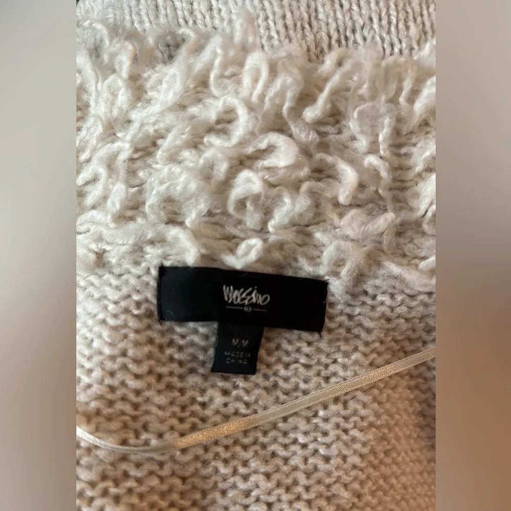 Mossimo cream knit vest size M